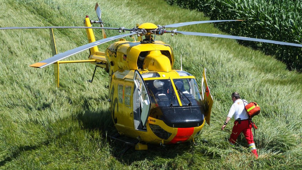 Rettungshubschrauber im Einsatz. Symbolfoto: Pixabay / moerschy