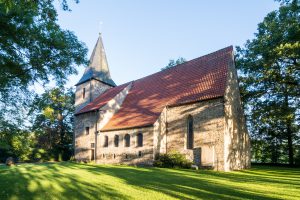 Die Alte St. Alexanderkirche im Alten Dorf von Wallenhorst. Foto: Thomas Remme / Gemeinde Wallenhorst