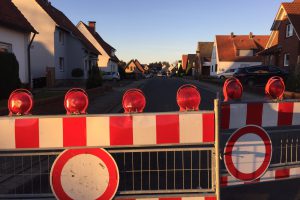 Vollsperrung der Straße Am Pingelstrang in Wallenhorst-Hollage. Foto: Wallenhorster.de