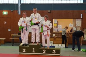 U18: Maylin Timmermann holte mit einer überzeugenden Leistung die Silbermedaille. Foto: Blau-Weiss Hollage Judoabteilung