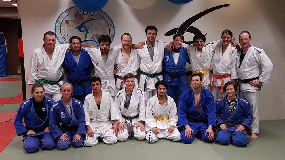 Die Teilnehmer des Trainings. Foto: Blau-Weiss Hollage