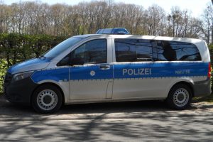 Die Polizei im Einsatz. Symbolfoto: Pixabay / Zorro4