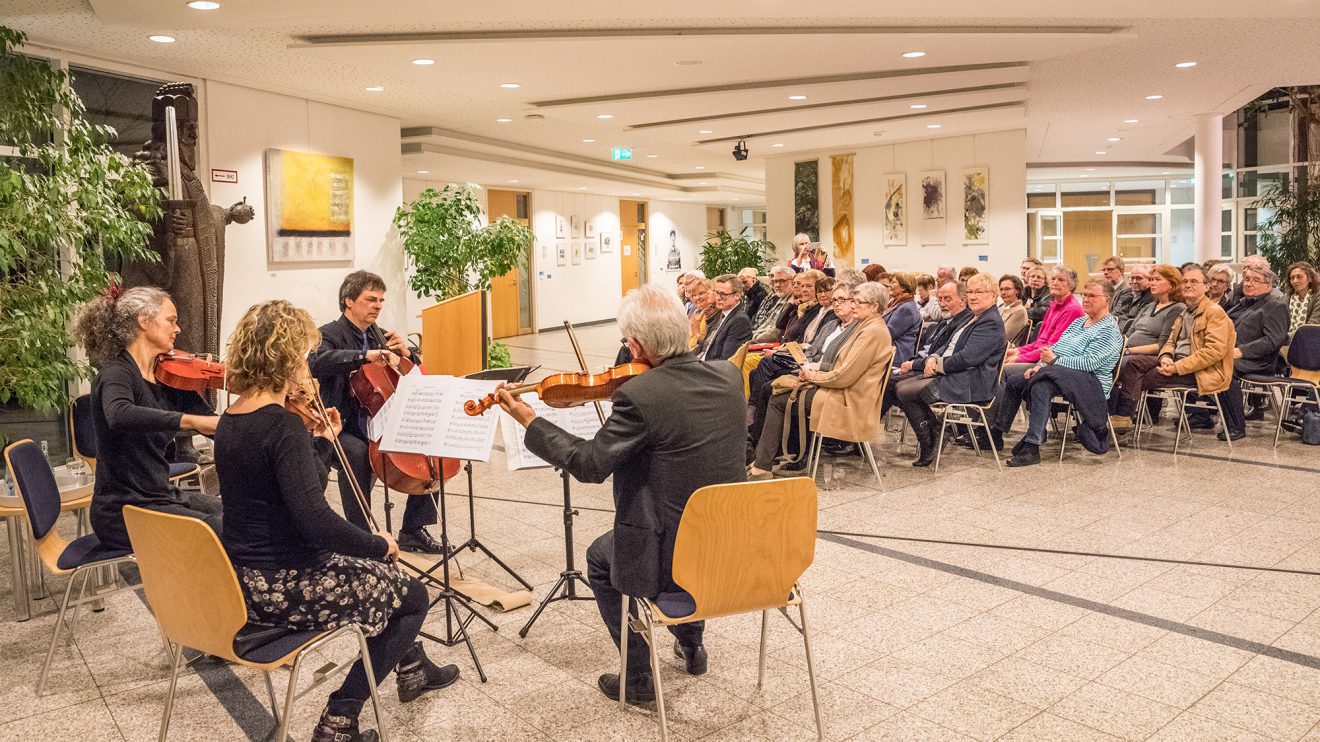 Musikalisch begleitet wurde die Vernissage durch das Streichquartett TangOS. Foto: Thomas Remme