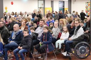 Die Aula der Thomas-Morus-Schule ist am Schnuppertag gut gefüllt. Foto: Dieter Ostendorf