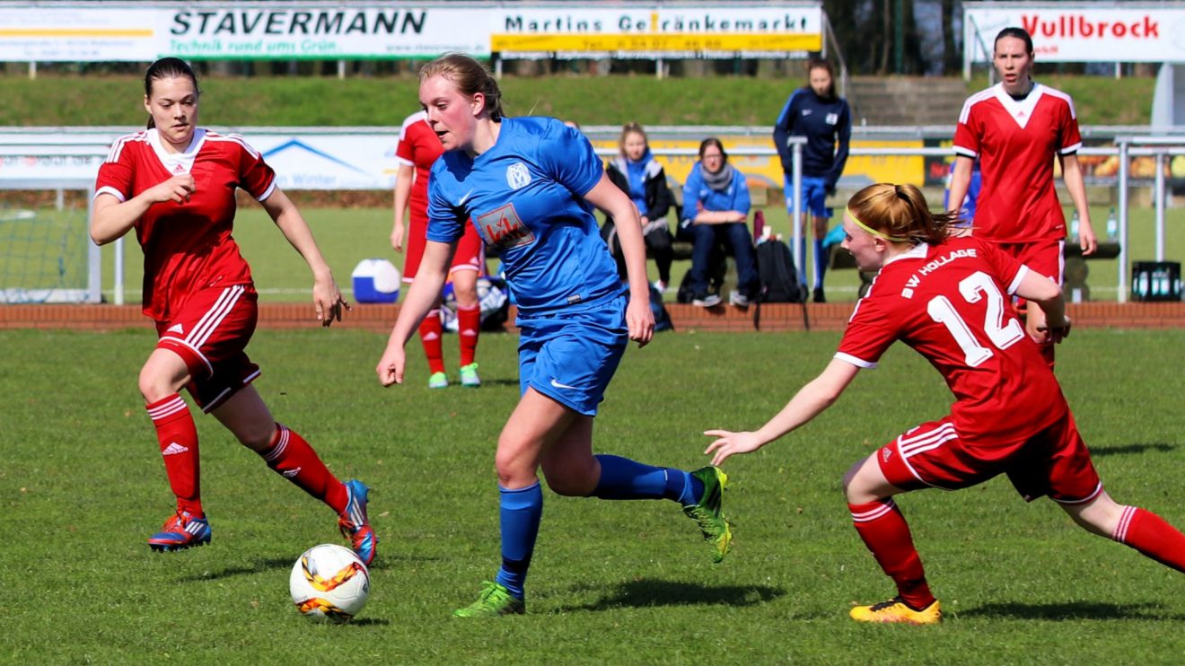 Hochkonzentriert gegen Meppen: Tessa, Patze, Steffi, Celina (v.l.n.r.). Fotos: Karl-Heinz Rickelmann