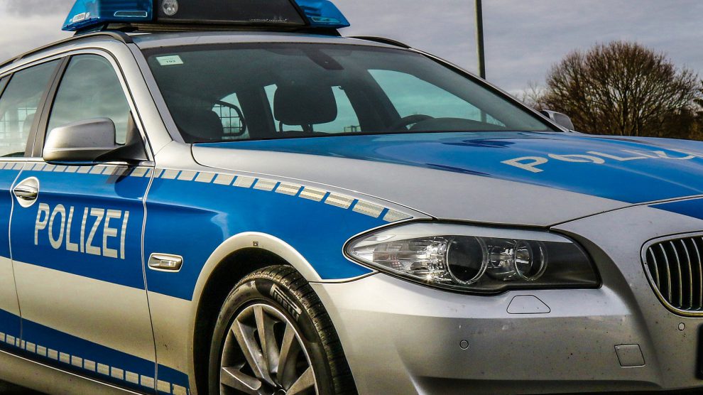 Die Polizei im Einsatz. Symbolfoto: Pixabay / lukasbecker