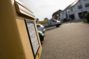 Den Briefkasten in Hollage-Ost finden Postkunden ab sofort im Bereich Am Pingelstrang / Kuckucksweg. Foto: André Thöle