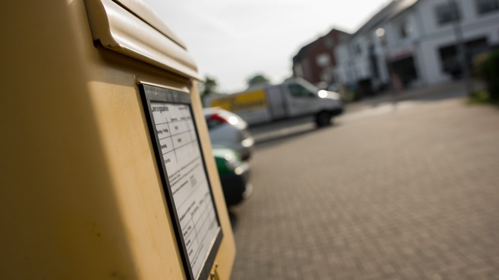 Den Briefkasten in Hollage-Ost finden Postkunden ab sofort im Bereich Am Pingelstrang / Kuckucksweg. Foto: André Thöle