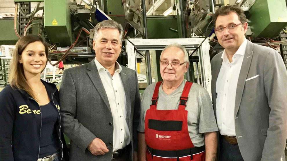 Clemens Lammerskitten beim Besuch der Richert Fenstergruppe. Foto: Wahlkreisbüro Lammerskitten