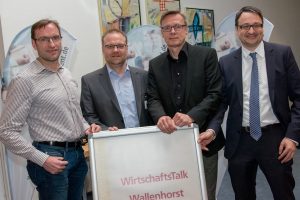 Die Gastgeber (von links): Stefan Ludwig, Wirtschaftsförderer Frank Jansing, Bürgermeister Otto Steinkamp und Stephan Beume. Foto: André Thöle