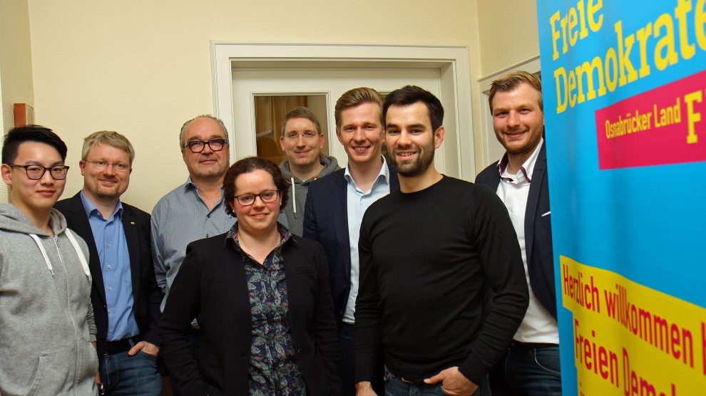 Hoang Bach, Markus Steinkamp, Manfred Hörnschemeyer, Barbara Bender, Tobias Brüwer, Matthias Seestern-Pauly, Jens Weinert, Daniel Eling (es fehlt Ferdinand Brockhaus). Foto: Stefan Buchholz