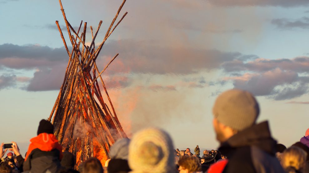 Osterfeuer. Symbolfoto: Pixabay / JuliaBoldt