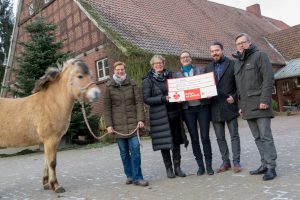 Engagieren sich für die tiergestützte Therapie (von links): Daniela Kray, Kornelia Böert, Monika Scholz, Heiko Cieslik und Otto Steinkamp. Foto: André Thöle