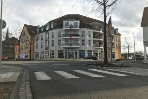 An der Niedersachsenstraße 1 entsteht mitten im Zentrum von Wallenhorst neben der neuen Rossmann-Filiale ein nachhaltiger Laden mit dem Schwerpunkt auf Lebensmittel. Foto: Wallenhorster.de