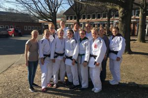 Das Judo-Team aus Hollage der Landesliga der Frauen. Foto: Blau-Weiss Hollage