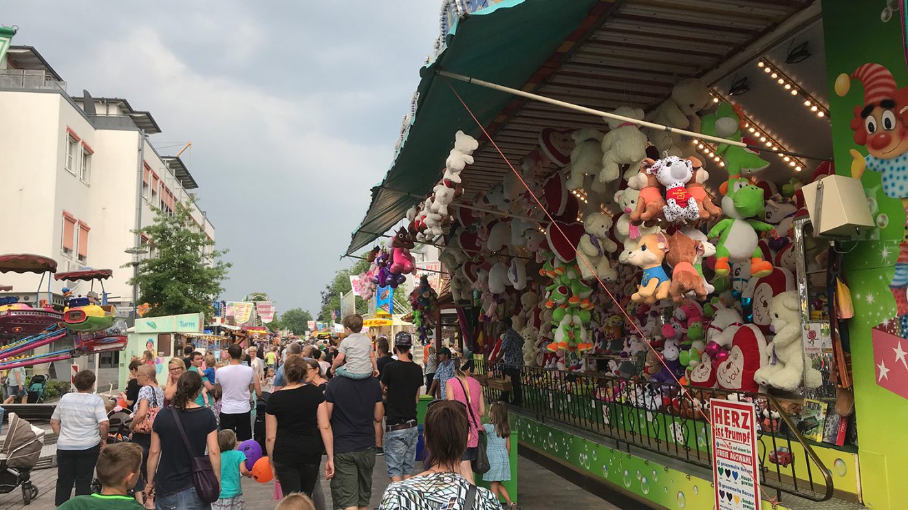 Buntes Treiben am Freitagnachmittag auf der Wallenhorster Klib 2018. Foto: Wallenhorster.de