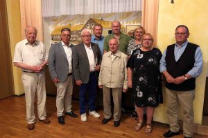 Mitgliederehrung der CDU Wallenhorst (von links): Josef Pott, Clemens Lammerskitten MdL, Alfred Lindner, Arno Weerd, Paul Raming, Johannes Otte, Maria Bertke, Anna Schwegmann, Siegfried Wulftange. Foto: CDU Wallenhorst