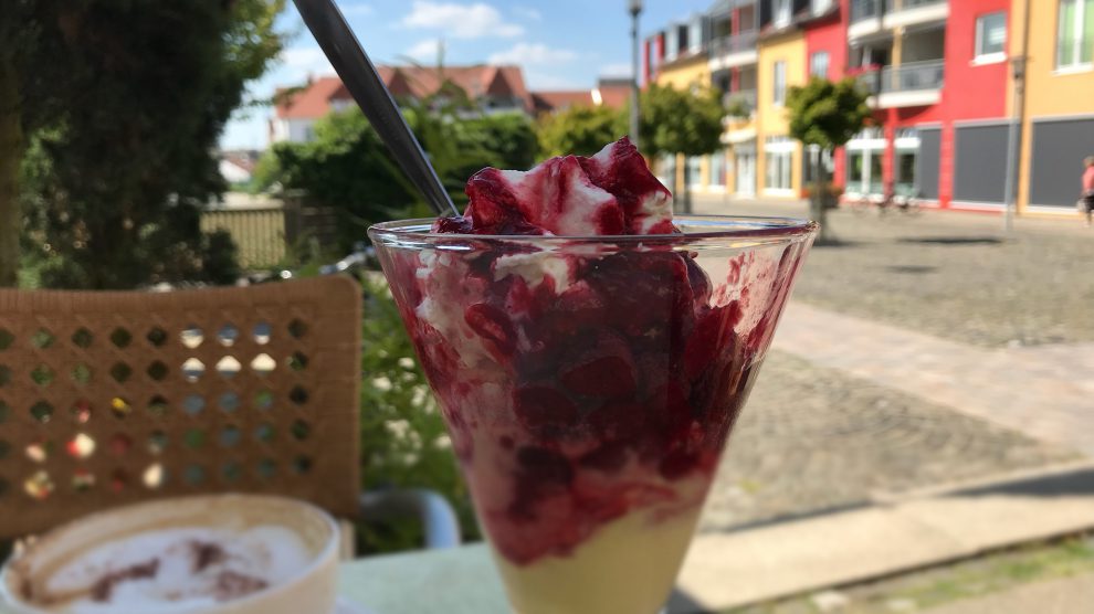 Nicht nur leckeres Eis kann man am Sonntag, 12. August, im Wallenhorster Zentrum genießen. Der verkaufsoffene Sonntag und das Kinder- und Familienfest sorgen für viele Highlights. Foto: Wallenhorster.de