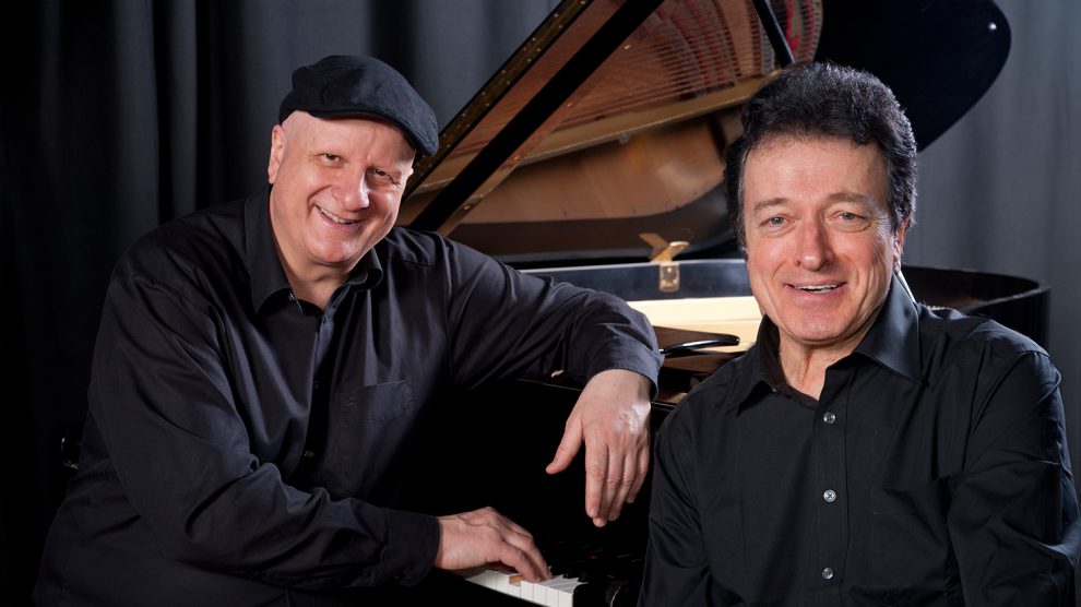 Das Osnabrücker Duo Pianoworte mit Schauspieler Helmut Thiele und Pianist Bernd-Christian Schulze gibt am Freitag, 21. September, ein Gastspiel im Ruller Haus. Foto: Lev Silber