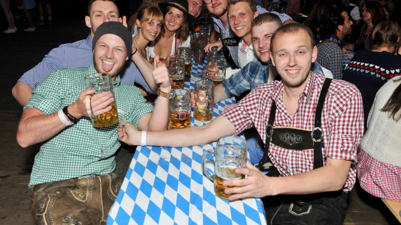 Beste Stimmung auf dem 18. Hollager Oktoberfest am Freitag, 26. Oktober 2018. Foto: Kolpingsfamilie Hollage