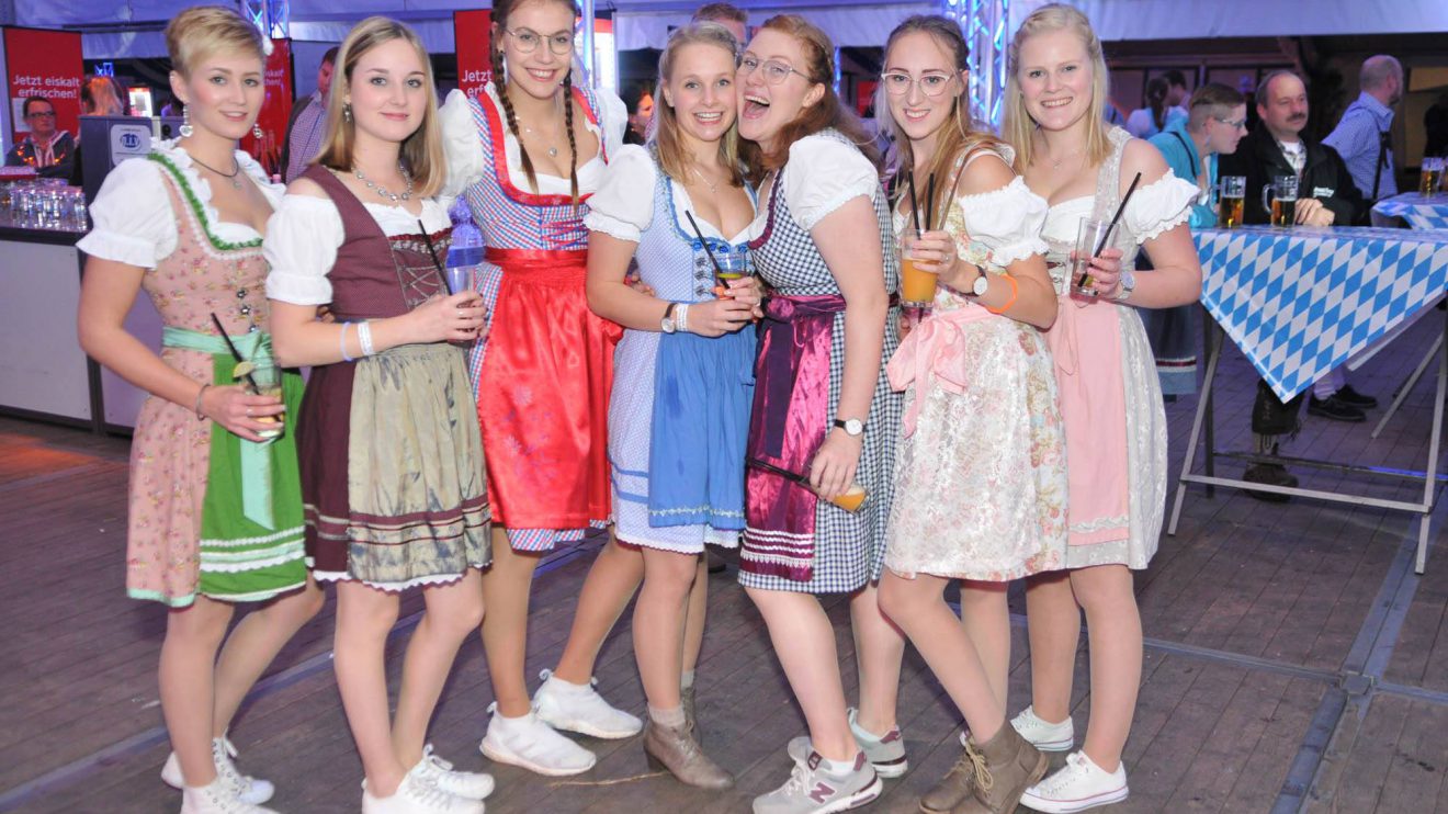 Beste Stimmung auf dem 18. Hollager Oktoberfest am Freitag, 26. Oktober 2018. Foto: Kolpingsfamilie Hollage