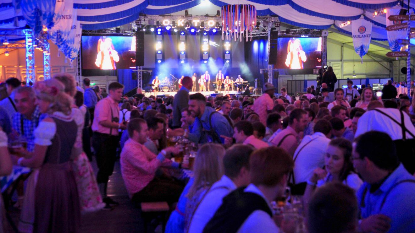 Beste Stimmung auf dem 18. Hollager Oktoberfest am Freitag, 26. Oktober 2018. Foto: Kolpingsfamilie Hollage