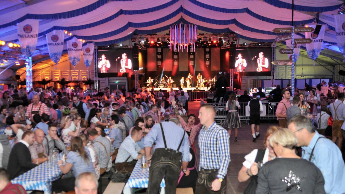 Beste Stimmung auf dem 18. Hollager Oktoberfest am Freitag, 26. Oktober 2018. Foto: Kolpingsfamilie Hollage