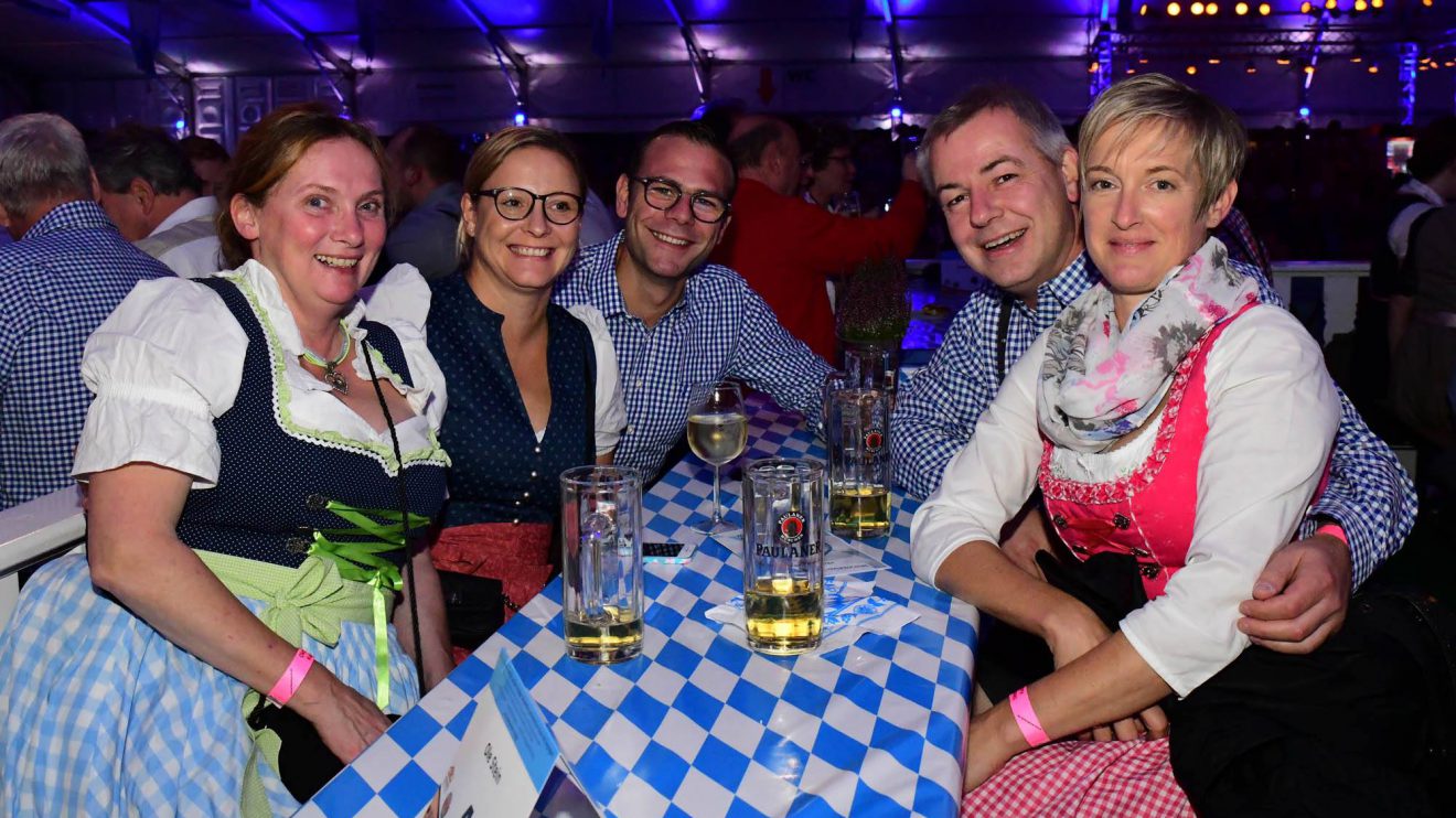 Kräftig gefeiert wurde auf dem 18. Hollager Oktoberfest auch am Samstag, 27. Oktober 2018. Foto: Kolpingsfamilie Hollage