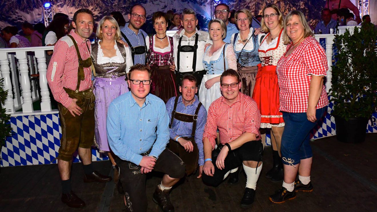 Kräftig gefeiert wurde auf dem 18. Hollager Oktoberfest auch am Samstag, 27. Oktober 2018. Foto: Kolpingsfamilie Hollage