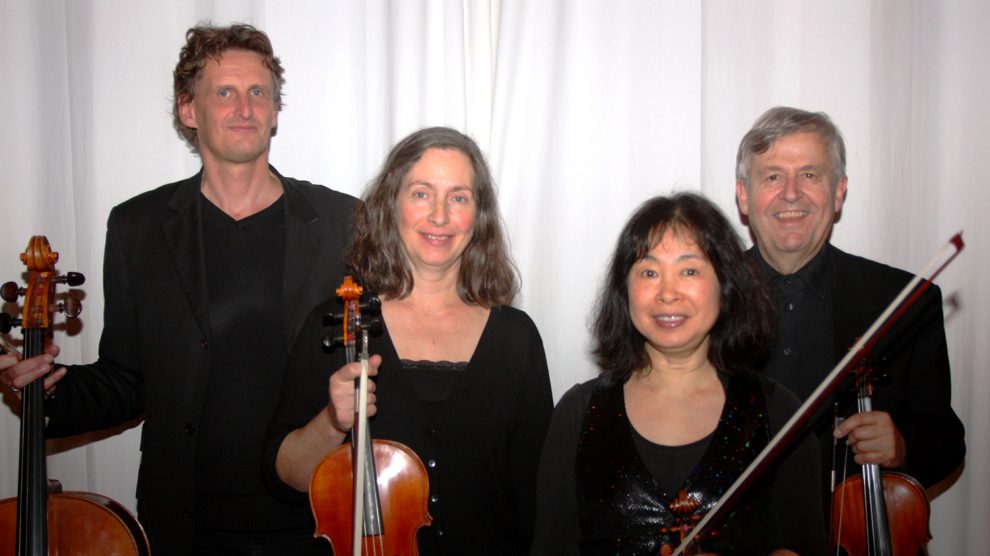 Carsten Nagel, Melitta Maass, Masako Tanaka und Jochen Schröder (v.l.) sind mit einem Kammerkonzert im Ruller Haus zu Gast. Foto: Jochen Schröder