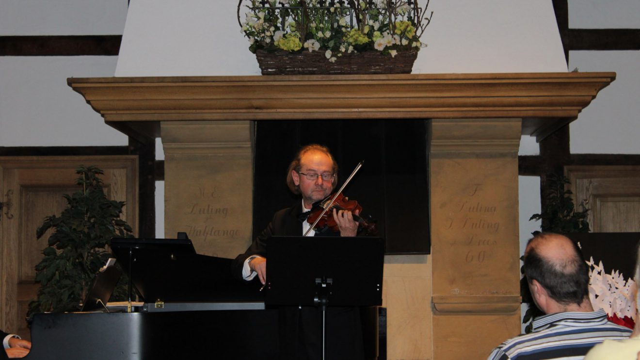 Der Violinist Janusz Bulka. Foto: Dominik Lapp, kulturfeder.de