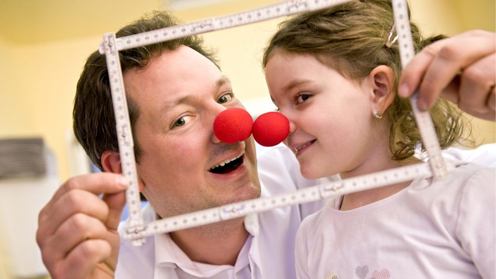 Die Stiftung „Humor hilft heilen“ von Dr. Eckart von Hirschhausen (siehe Bild) wird bei der Aktion „Nur das Dolle aus der Knolle“ in Rulle unterstützt. Foto: Markus Schmidt