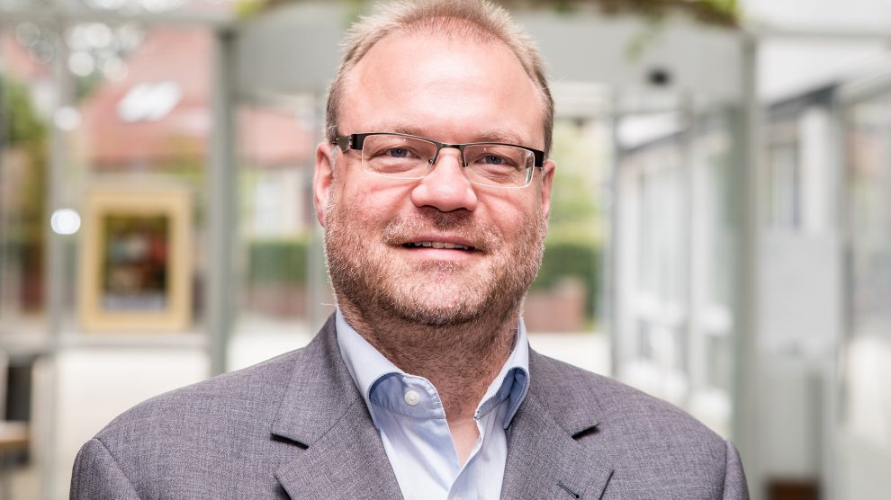 Wallenhorsts Wirtschaftsförderer Frank Jansing lädt zum „WirtschaftsTalk“ ins Rathaus ein. Foto: Gemeinde Wallenhorst