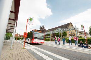 Mit dem LandkreisTicket Schüler uneingeschränkt unterwegs. Foto: VOS