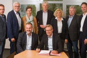 Wollen gemeinsam mehr erreichen: Olaf Lietzke, Reinhard Scholz, Claudia Broxtermann, Heiner Pahlmann, Dagmar Bahlo, Thomas Große-Johannböcke und Jürgen Brüggemann (hinten von links) sowie Jörg Dorrach und Otto Steinkamp (vorne von links). Foto: Michael Münch