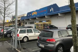 Aus „Toys'R'Us“ wurde vor rund sechs Monaten in Wallenhorst „Smyths Toys Superstores“. Ende des Jahres soll der Markt nun endgültig an der Borsigstraße schließen. Foto: Rothermundt / Wallenhorster.de