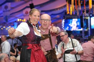 Ausgelassene Partystimmung auf dem Hollager Oktoberfest. Foto: Markus Böwer / Kolpingsfamilie Hollage