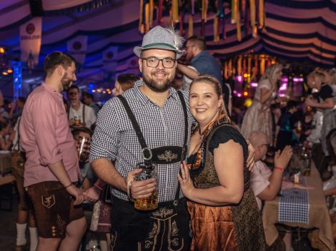 Beste Stimmung beim Hollager Oktoberfest 2019. Foto: Dominik Kluge für Wallenhorster.de