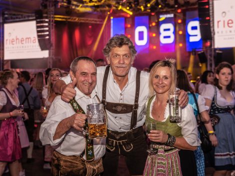 Beste Stimmung beim Hollager Oktoberfest 2019. Foto: Dominik Kluge für Wallenhorster.de