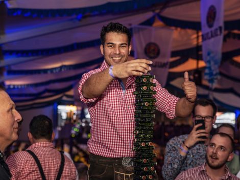 Beste Stimmung beim Hollager Oktoberfest 2019. Foto: Dominik Kluge für Wallenhorster.de