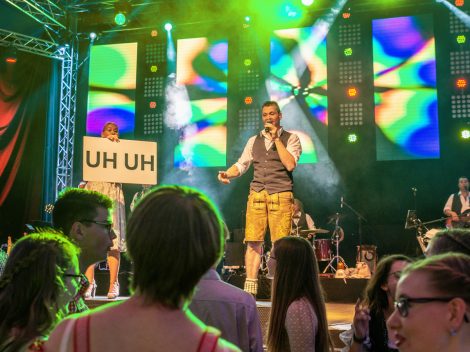 Beste Stimmung beim Hollager Oktoberfest 2019. Foto: Dominik Kluge für Wallenhorster.de