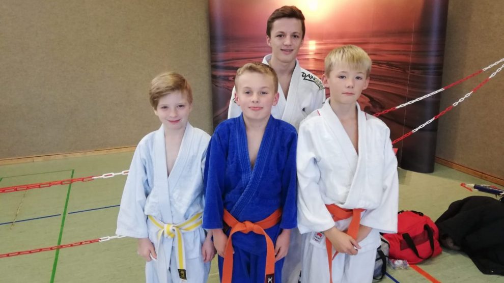 Die vier jungen Judoka von Blau-Weiss Hollage in Norden. Foto: Blau-Weiss Hollage