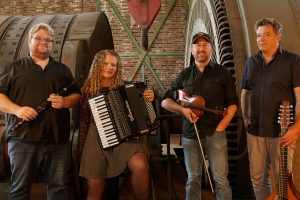 Das Quartett „Northern Lights“ präsentiert irische und skandinavische Songs in mitreißenden Arrangements im Ruller Haus. Foto: Northern Lights