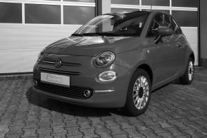 Ein ziemlich neuer, schwarzer Fiat 500 wurde in Wallenhorst gestohlen. Symbolfoto: Pixabay / umberto689