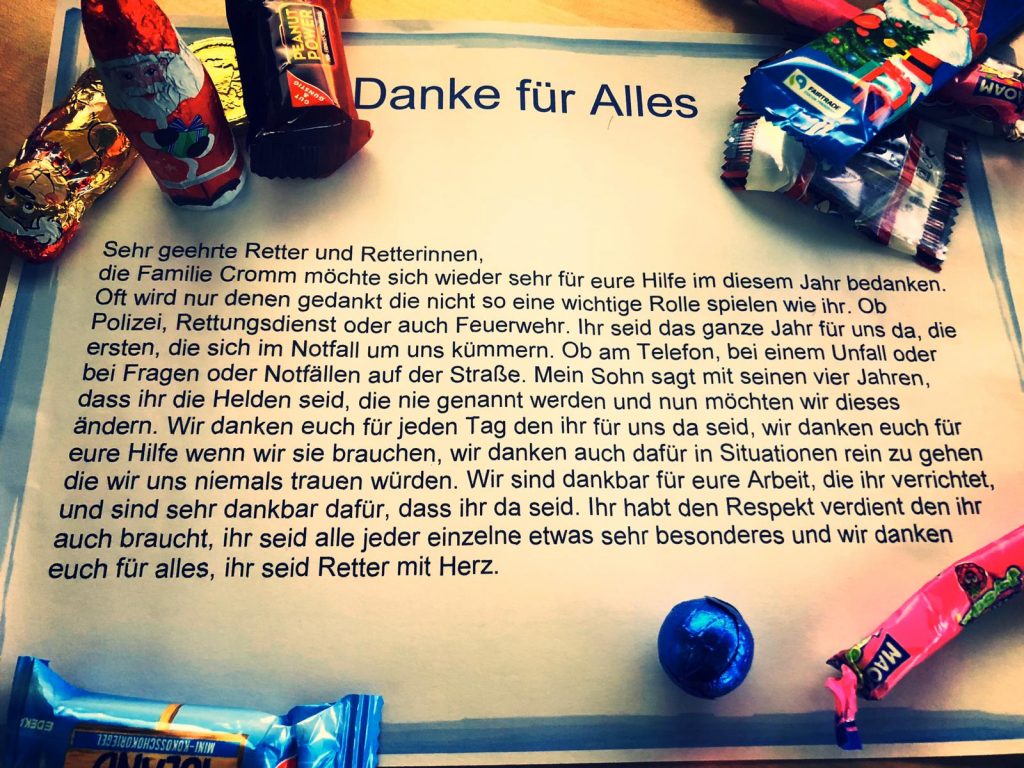 Mit diesem Brief bedankten sich die zwei kleinen Jungen im Alter von vier und zwei Jahren bei Polizei, Feuerwehr und Rettungskräften aus Osnabrück für ihren täglichen Einsatz. Bild: Polizei Osnabrück