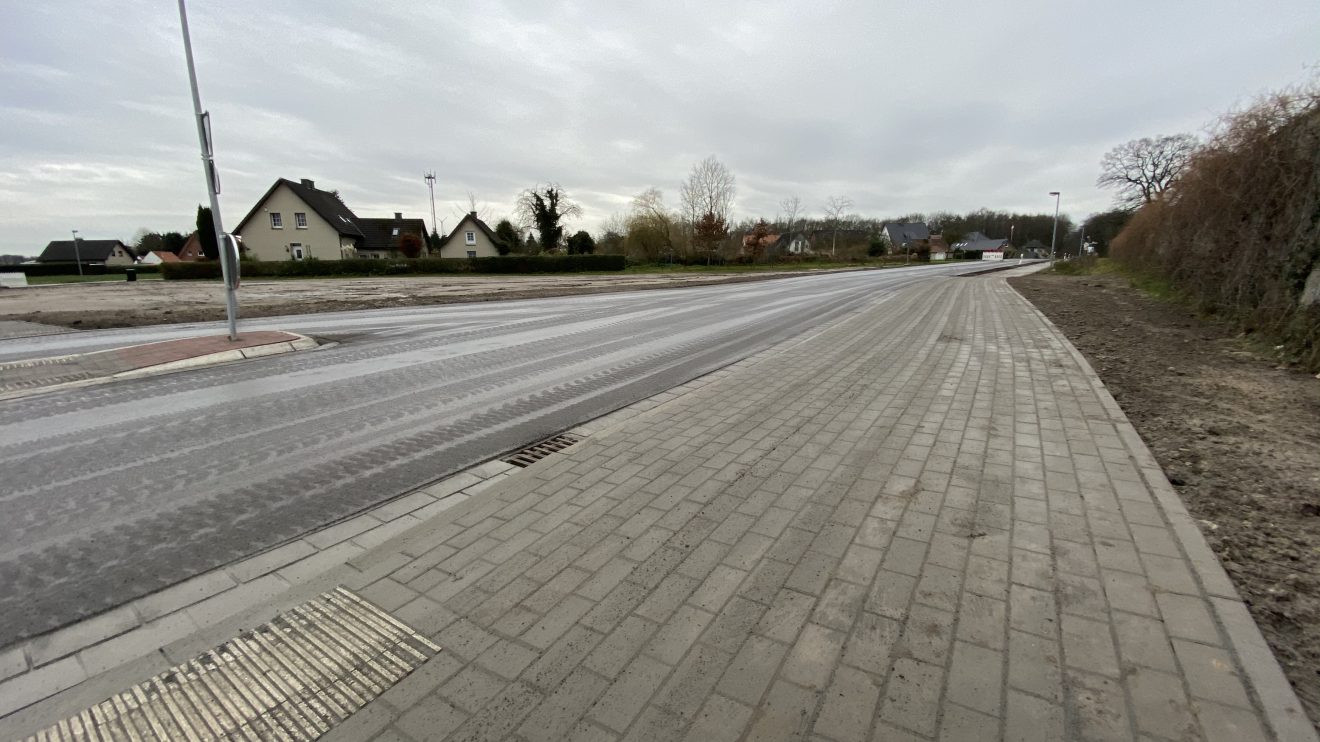 Der neue Kreisel in Hollage-Ost ist fertiggestellt worden. In Kürze erfolgt die Freigabe. Foto: Rothermundt / Wallenhorster.de