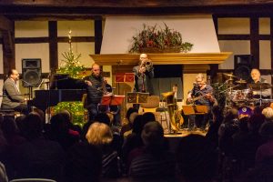 Die Hofstelle Duling in Wallenhorst bietet mit ihrem besonderen Ambiente alljährlich den passenden Rahmen für die Weihnachtskonzerte von Ombre di Luci. Foto: Gemeinde Wallenhorst / André Thöle