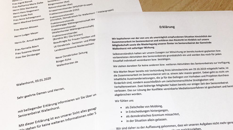 Die Erklärung mehrerer Mitglieder zum Rücktritt aus dem Seniorenbeirat der Gemeinde Wallenhorst. Foto: Rothermundt / Wallenhorster.de