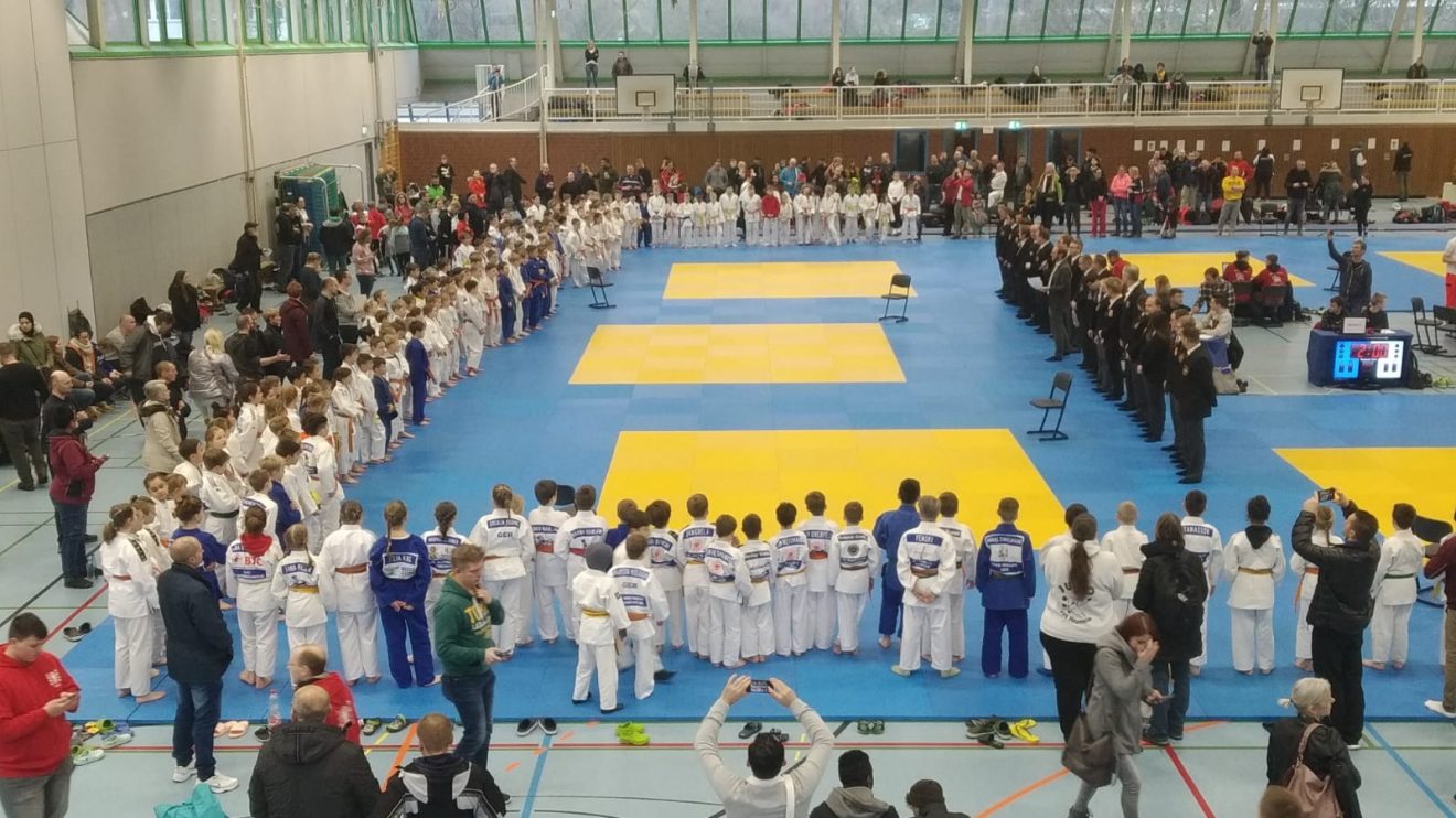 Der Osnabrücker Crocodiles Cup erfreute sich in diesem Jahr einer Teilnehmerzahl von mehr als 600 Judoka aus 130 Vereinen, die aus sechs Nationen angereist waren. Foto: Blau-Weiss Hollage