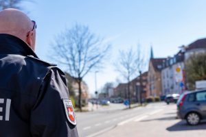 Polizei und Ordnungsbehörden kontrollieren auch in Wallenhorst die Einhaltung der Vorschriften zur Eindämmung der Corona-Pandemie. Foto: André Thöle / Gemeinde Wallenhorst